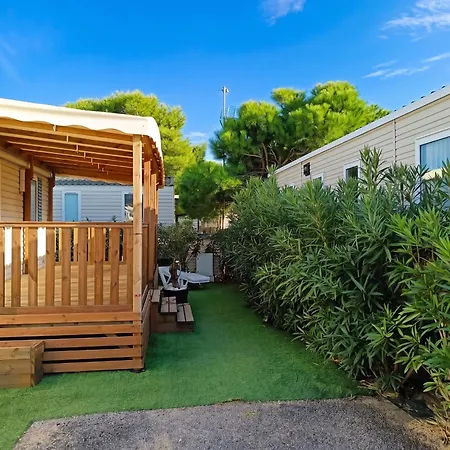 Moderne A - 40 M² - Piscine Nyaraló *